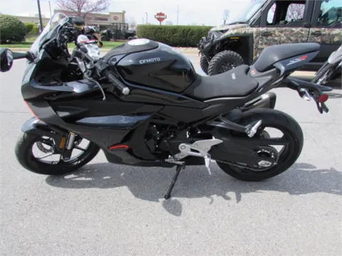 Photos of 2024 CFMOTO 450SS CF400-6US 450 for sale in Winchester, VA at Valley Cycle Center