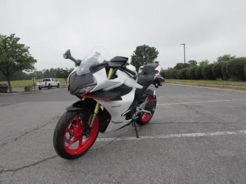 More photos of 2025 CFMOTO 450SS CF400-6US 450 at Valley Cycle Center, VA