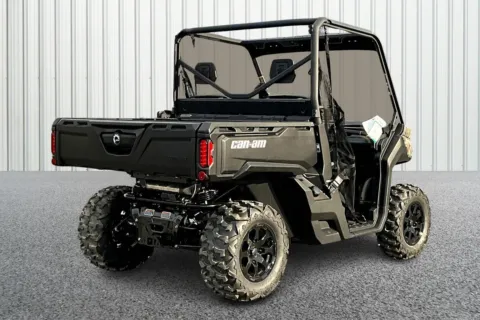 More photos of 2026 Can-Am Defender DPS HD7 at Valley Cycle Center, VA