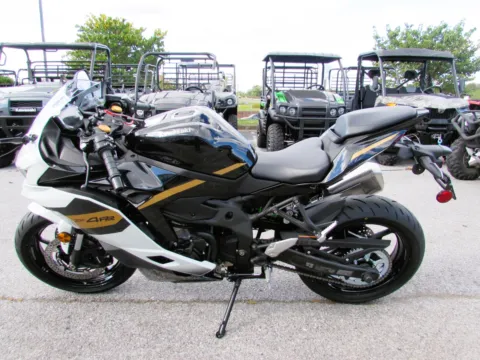 More photos of 2026 Kawasaki Ninja ZX-4RR ABS at Valley Cycle Center, VA