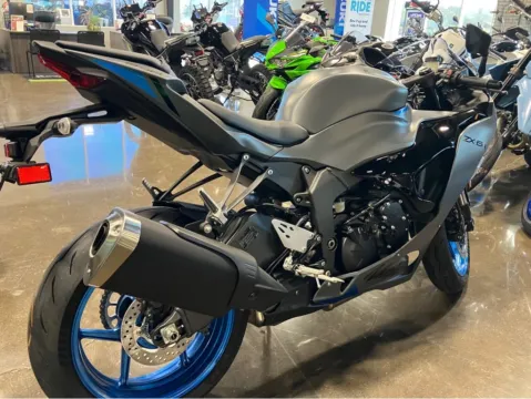 Photos of 2026 Kawasaki Ninja ZX-6R ABS for sale in Winchester, VA at Valley Cycle Center