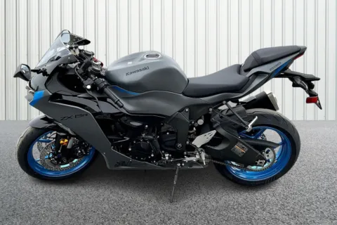 Photos of 2026 Kawasaki Ninja ZX-6R ABS for sale in Winchester, VA at Valley Cycle Center