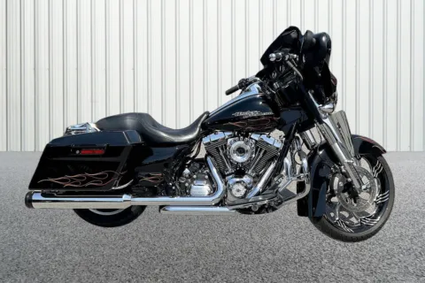 Unknown 2013 Harley-Davidson Street Glide Base for sale in Winchester, VA
