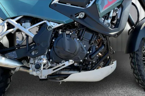 Another view of 2026 Kawasaki KLE 500 ABS SE for sale in Winchester, VA at Valley Cycle Center