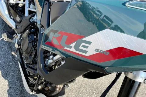 More photos of 2026 Kawasaki KLE 500 ABS SE at Valley Cycle Center, VA