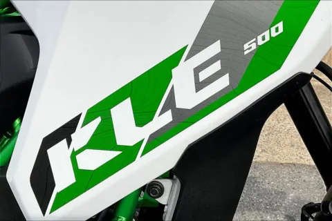 More photos of 2026 Kawasaki KLE 500 ABS SE at Valley Cycle Center, VA