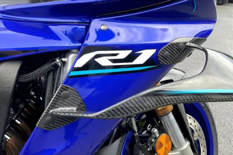 More photos of 2026 Yamaha YZF-R1 at Valley Cycle Center, VA