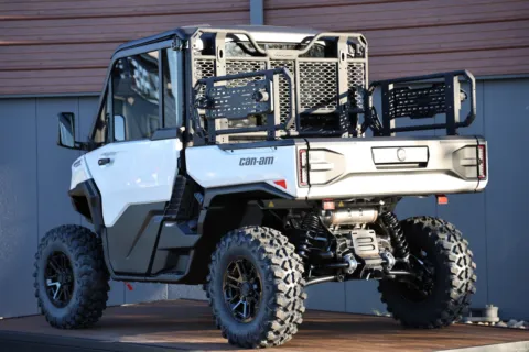 More photos of 2027 BRP Mexico S.A. de C.V. SSV DEFXU LTD 65 HD11 WH HB 27 Limited HD11 at Valley Cycle Center, VA