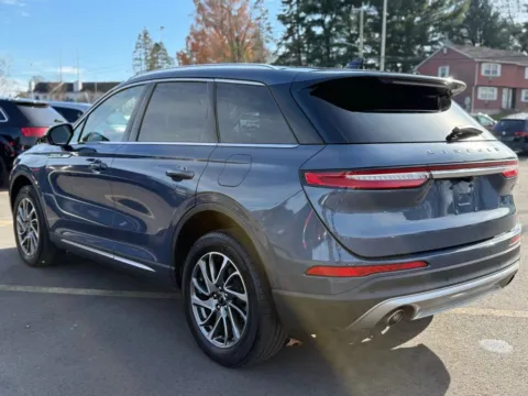 More photos of 2022 Lincoln Corsair Sport Utility 4D at Drivemax, CT