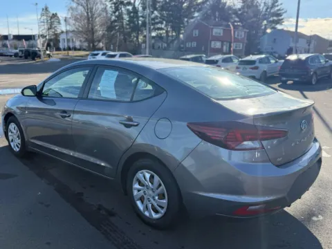 More photos of 2020 Hyundai Elantra SE Sedan 4D at Drivemax, CT