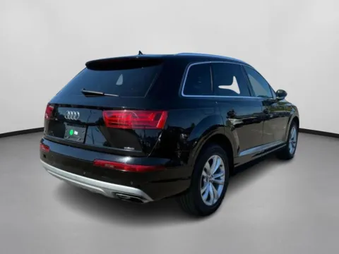 More photos of 2017 Audi Q7 2.0T Premium Sport Utility 4D at Drivemax, CT