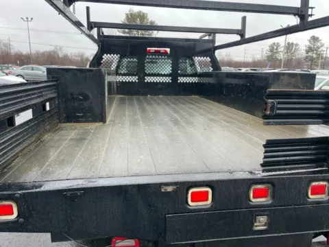 More photos of 2016 Chevrolet Silverado 3500 HD Regular Cab & Chassis Cab & Chassis 2D at Drivemax, CT