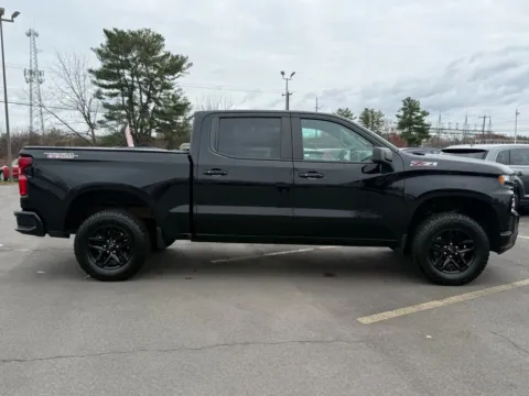 Photos of 2019 Chevrolet Silverado 1500 Crew Cab LT Trail Boss Pickup 4D 5 3/4 ft for sale in Manchester, CT at Drivemax