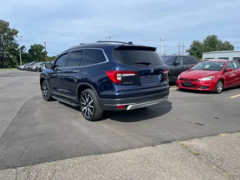 Another view of 2022 Honda Pilot Elite Sport Utility 4D for sale in Manchester, CT at Drivemax