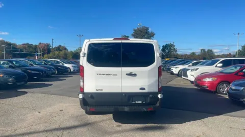 More photos of 2017 Ford Transit 350 Wagon XLT w/Low Roof w/60/40 Side Door Van 3D at Drivemax, CT