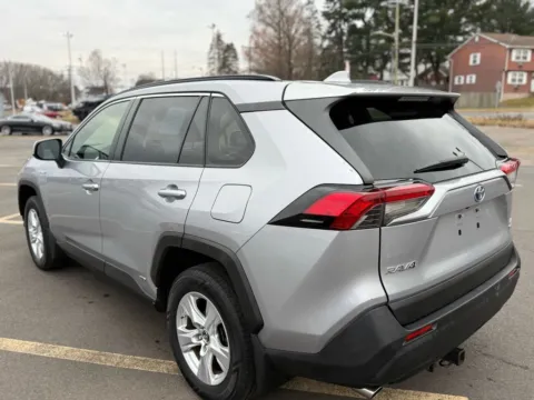 More photos of 2019 Toyota RAV4 Hybrid LE Sport Utility 4D at Drivemax, CT