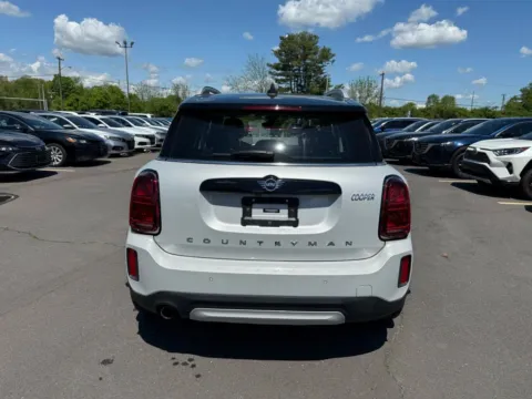More photos of 2022 MINI Countryman Cooper ALL4 Hatchback 4D at Drivemax, CT