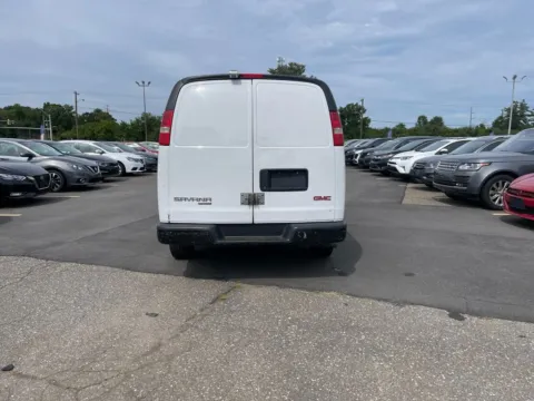More photos of 2012 GMC Savana 2500 Cargo Van 3D at Drivemax, CT