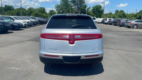 More photos of 2019 Lincoln MKT Reserve Sport Utility 4D at Drivemax, CT
