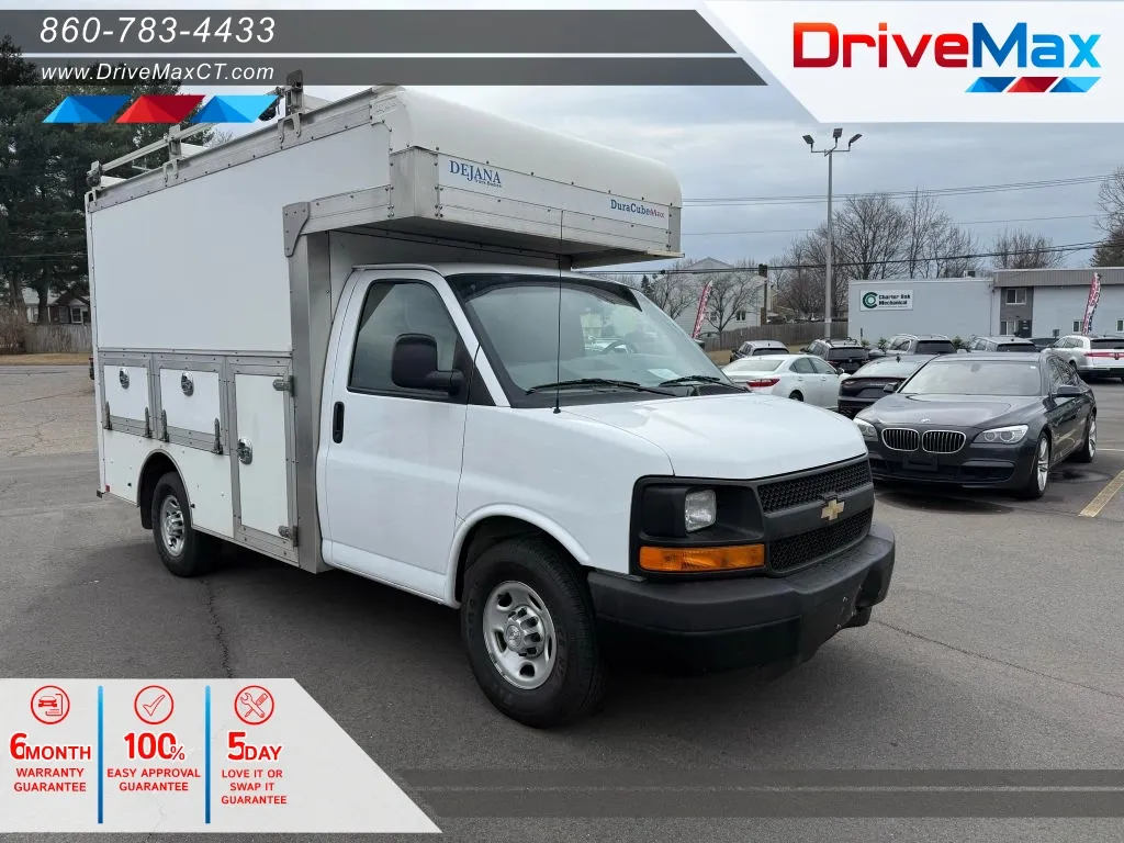 White 2015 Chevrolet Express Commercial Cutaway Cutaway Van 2D for sale in Manchester, CT