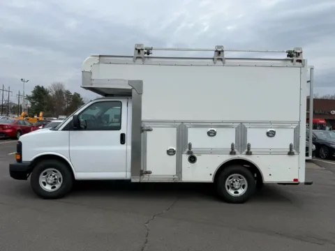 Photos of 2015 Chevrolet Express Commercial Cutaway Cutaway Van 2D for sale in Manchester, CT at Drivemax