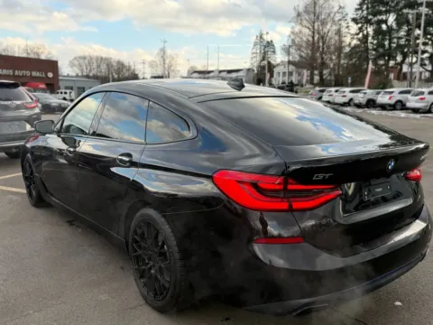 More photos of 2018 BMW 6 Series 640i Gran Turismo xDrive Sedan 4D at Drivemax, CT