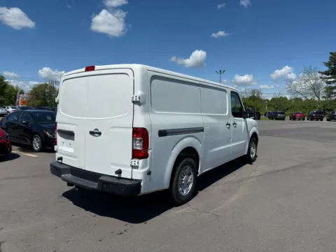 More photos of 2016 Nissan NV2500 HD Cargo SV Van 3D at Drivemax, CT