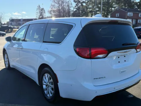 More photos of 2019 Chrysler Pacifica Touring Plus Minivan 4D at Drivemax, CT