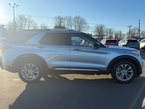 More photos of 2023 Ford Explorer Limited Sport Utility 4D at Drivemax, CT