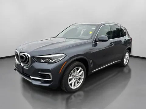 More photos of 2022 BMW X5 xDrive40i Sport Utility 4D at Drivemax, CT