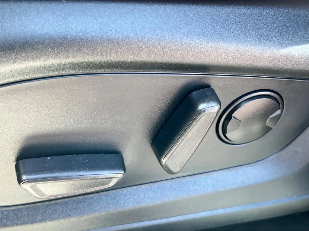 2021 Ford Explorer Limited - Photo 25