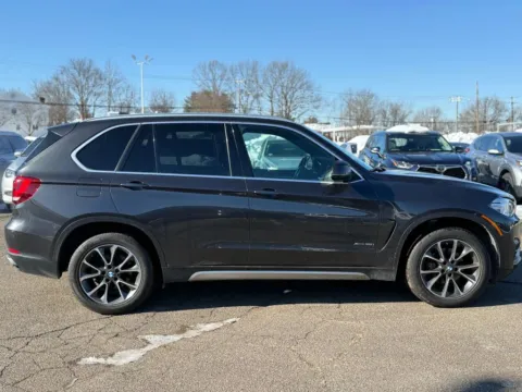More photos of 2018 BMW X5 xDrive35i Sport Utility 4D at Drivemax, CT