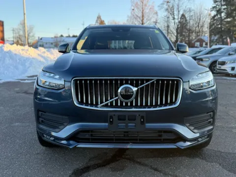 Photos of 2020 Volvo XC90 T6 Momentum Sport Utility 4D for sale in Manchester, CT at Drivemax