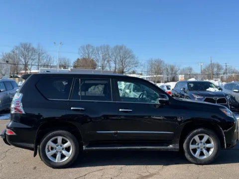 More photos of 2019 Lexus GX 460 Sport Utility 4D at Drivemax, CT