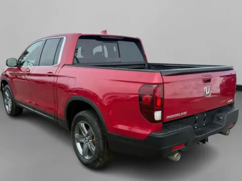 More photos of 2023 Honda Ridgeline RTL Pickup 4D 5 ft at Drivemax, CT