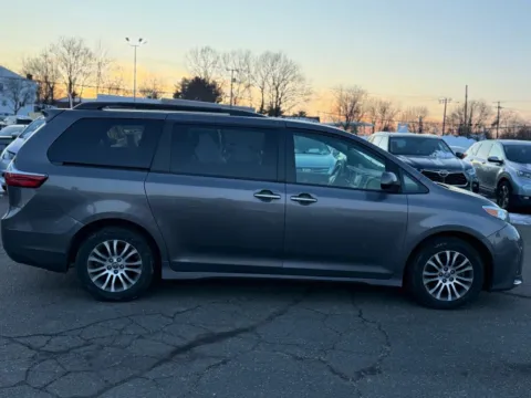 More photos of 2019 Toyota Sienna Limited Premium Minivan 4D at Drivemax, CT