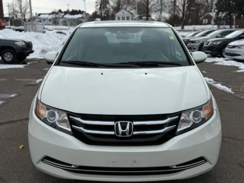 Photos of 2016 Honda Odyssey EX-L Minivan 4D for sale in Manchester, CT at Drivemax