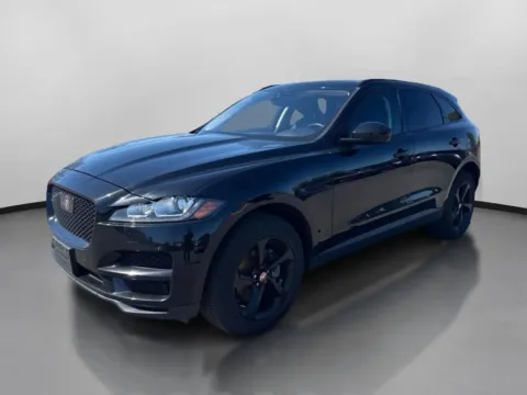 More photos of 2019 Jaguar F-PACE 20d Prestige Sport Utility 4D at Drivemax, CT