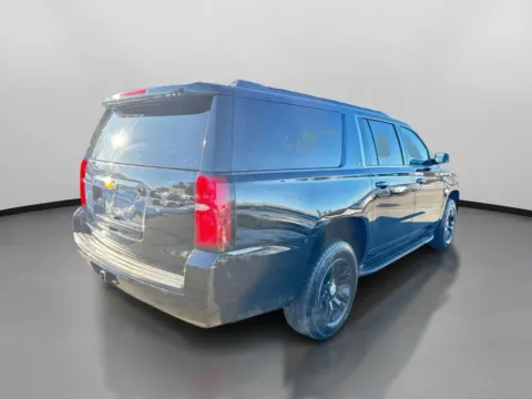 More photos of 2019 Chevrolet Suburban LT Sport Utility 4D at Drivemax, CT