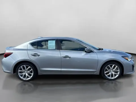 More photos of 2020 Acura ILX Sedan 4D at Drivemax, CT