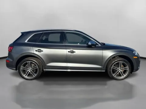 More photos of 2019 Audi SQ5 Premium Plus Sport Utility 4D at Drivemax, CT