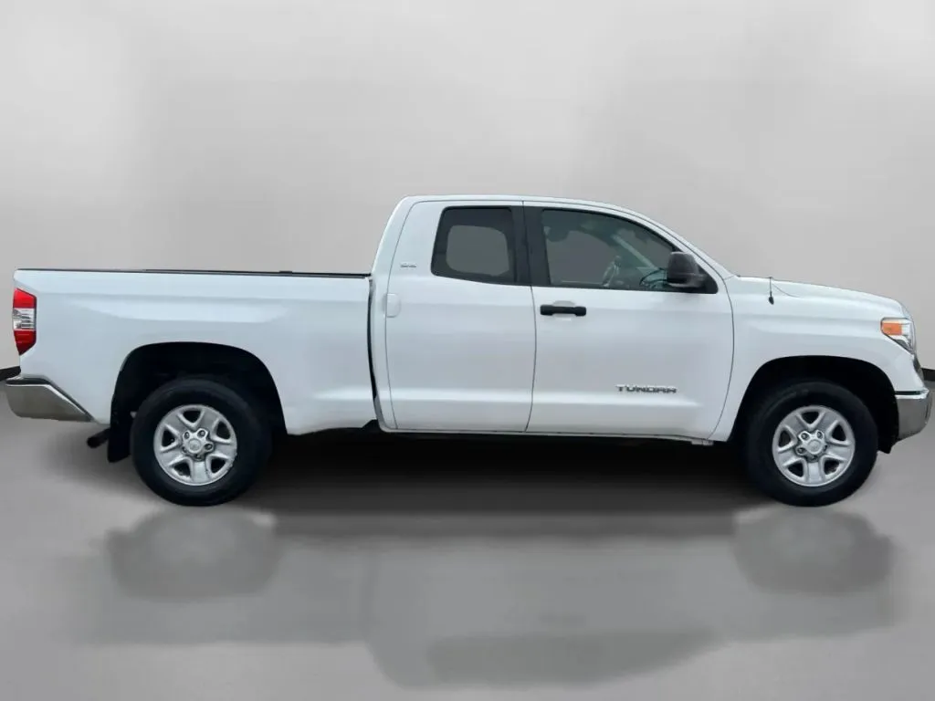 Toyota Tundra photo 7
