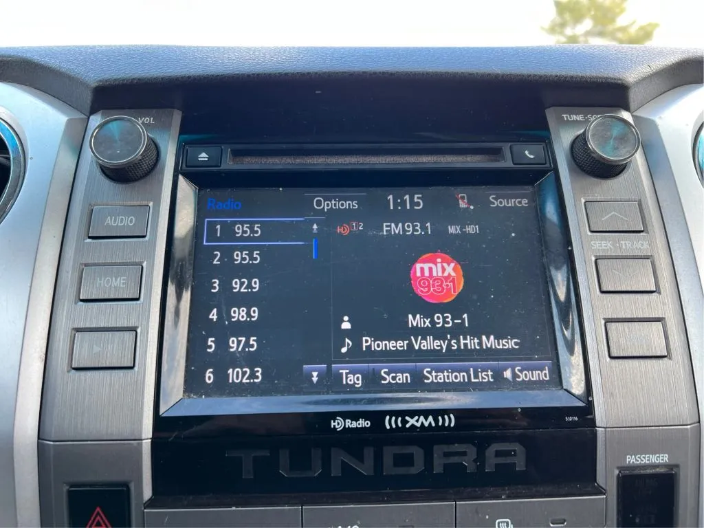 Toyota Tundra photo 44
