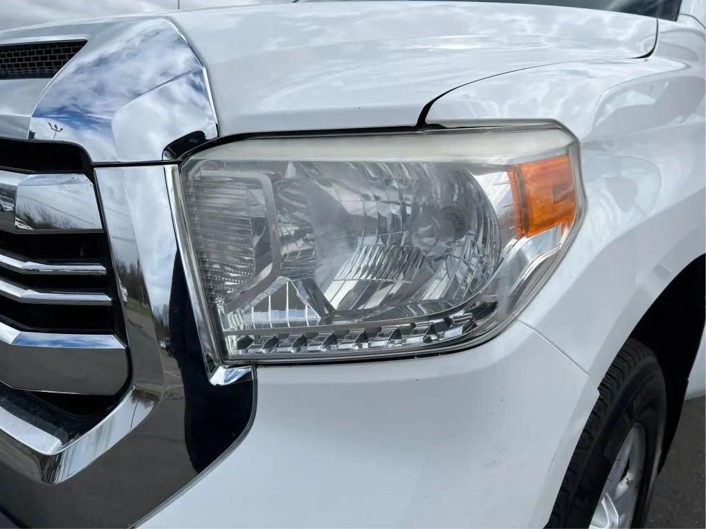 Toyota Tundra photo 32
