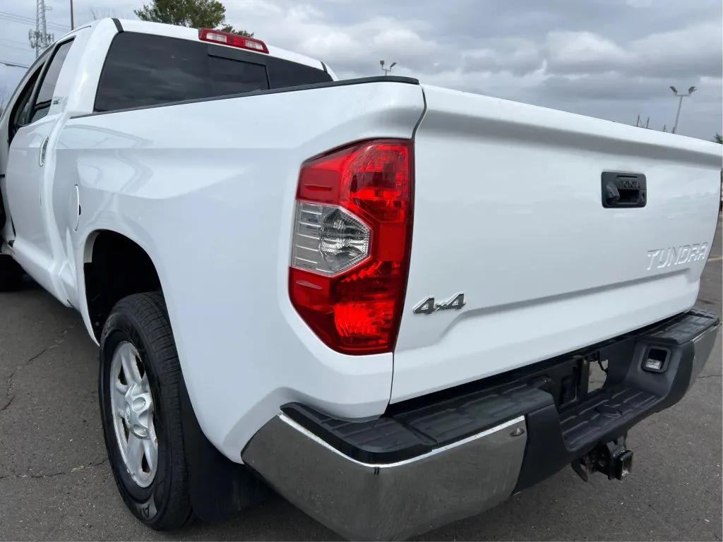 Toyota Tundra photo 33