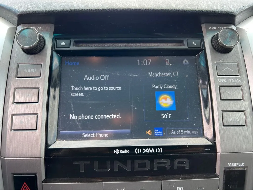 Toyota Tundra photo 19