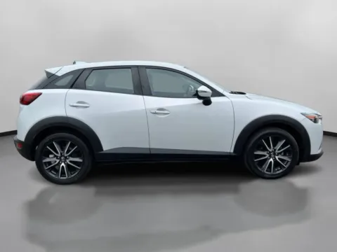 More photos of 2018 MAZDA CX-3 Touring Sport Utility 4D at Drivemax, CT