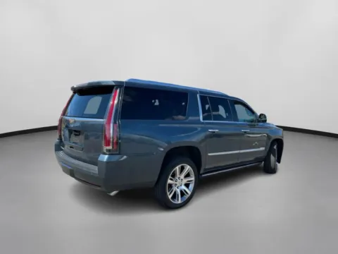 More photos of 2020 Cadillac Escalade ESV Premium Luxury Sport Utility 4D at Drivemax, CT