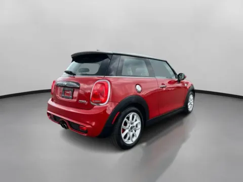 More photos of 2017 MINI Hardtop 2 Door Cooper S Hatchback 2D at Drivemax, CT