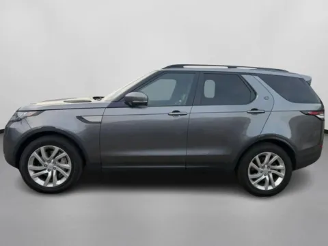 Photos of 2018 Land Rover Discovery SE Sport Utility 4D for sale in Manchester, CT at Drivemax